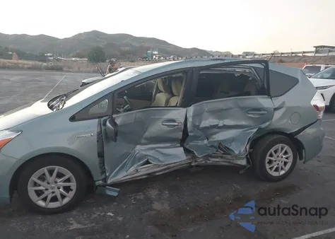 2014 Toyota Prius V Three из США, поврежденный, VIN JTDZN3EU1E3323596